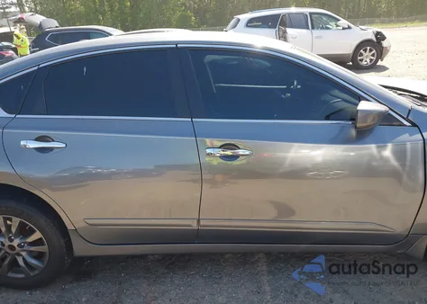 2015 Nissan Altima 2.5 from USA, damaged, VIN 1N4AL3AP1FC480099